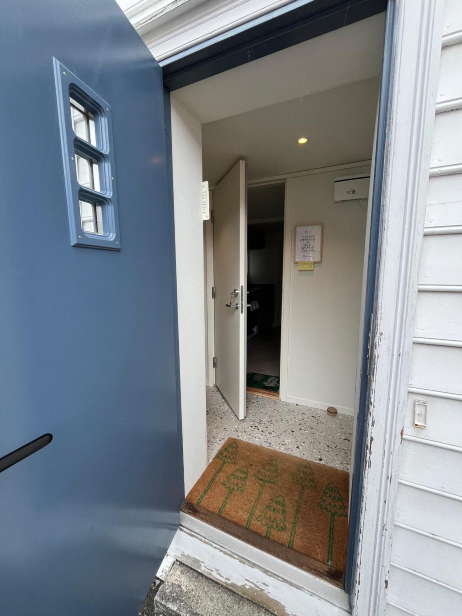 Entire Renovated Apartment From 1780 With Kitchen, Bath, Bedroom, And Living Room In Skuteviken Bergen Dış mekan fotoğraf